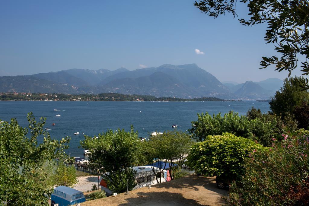 Camping La Rocca Манерба-дель-Гарда Экстерьер фото